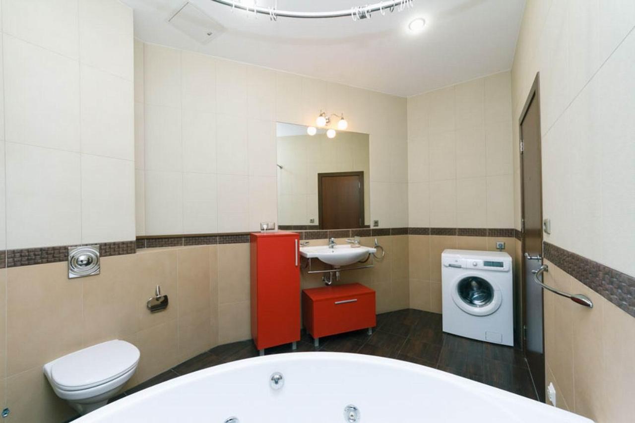 Appartement Lux Near Maidan, Khreschutyk 3Br à Kiev Extérieur photo