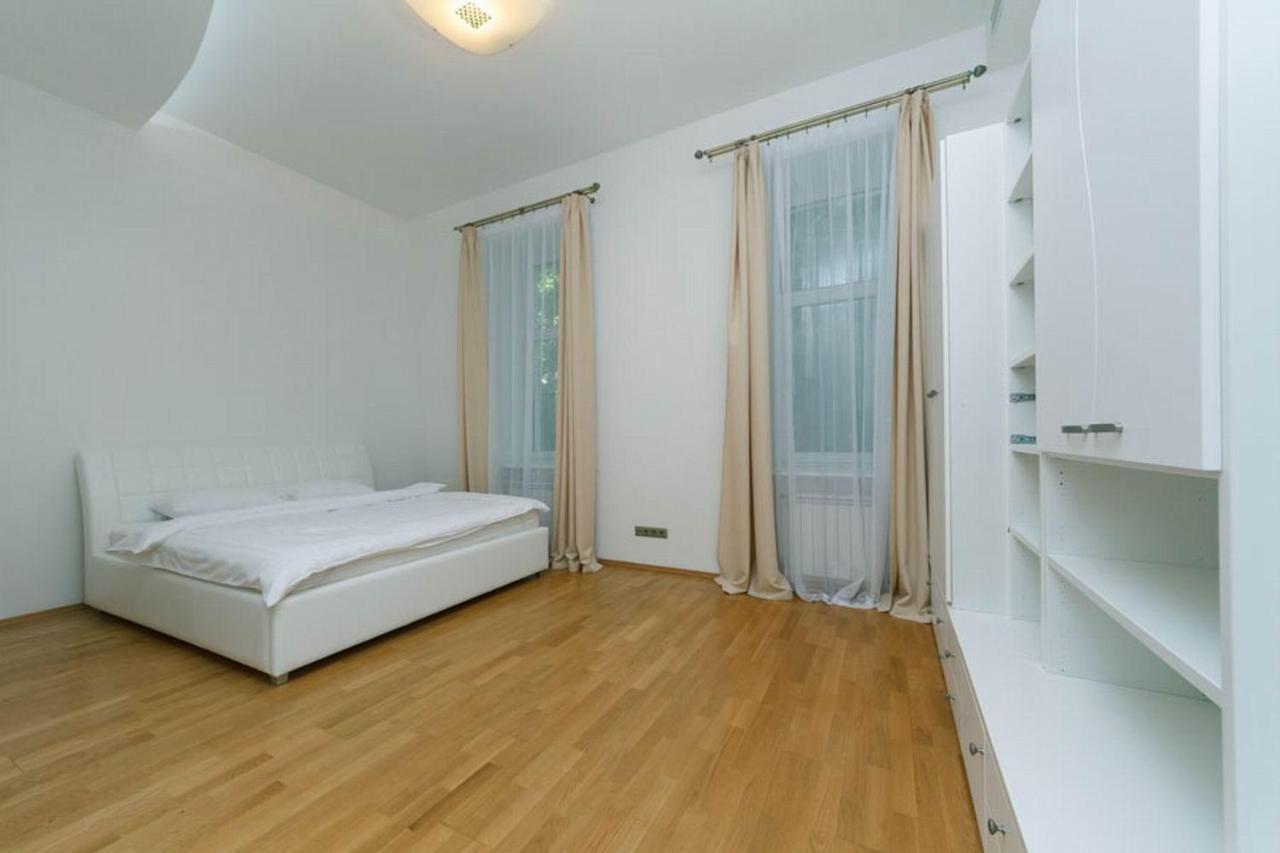 Appartement Lux Near Maidan, Khreschutyk 3Br à Kiev Extérieur photo