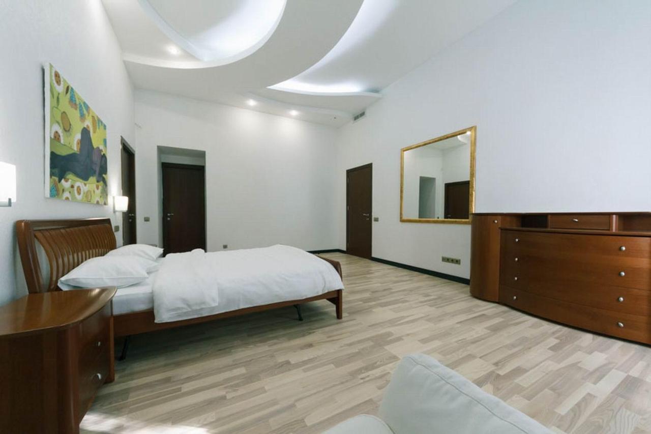 Appartement Lux Near Maidan, Khreschutyk 3Br à Kiev Extérieur photo