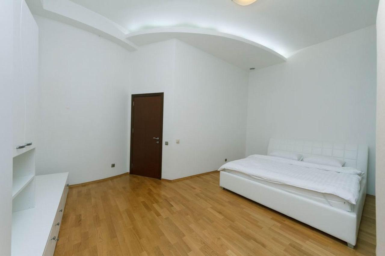 Appartement Lux Near Maidan, Khreschutyk 3Br à Kiev Extérieur photo