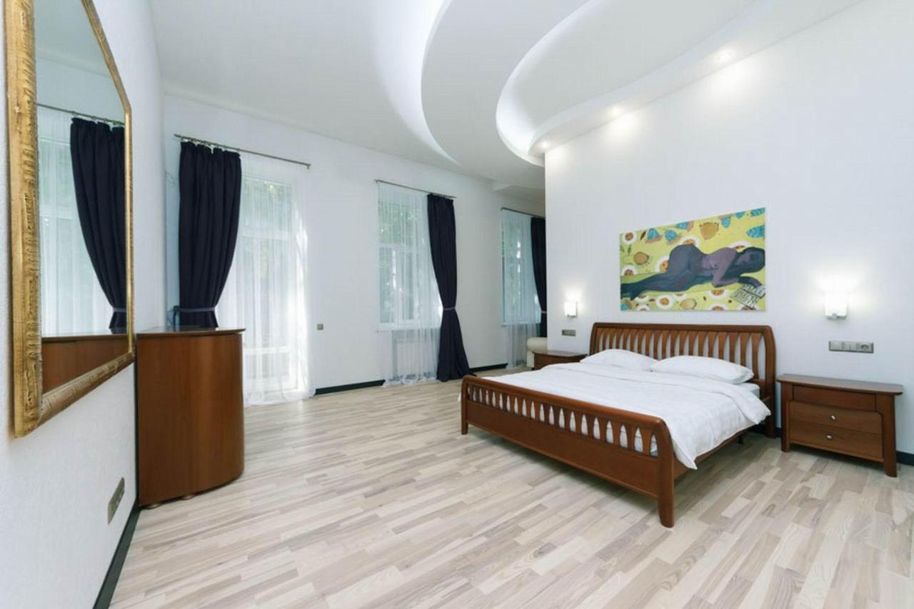 Appartement Lux Near Maidan, Khreschutyk 3Br à Kiev Extérieur photo